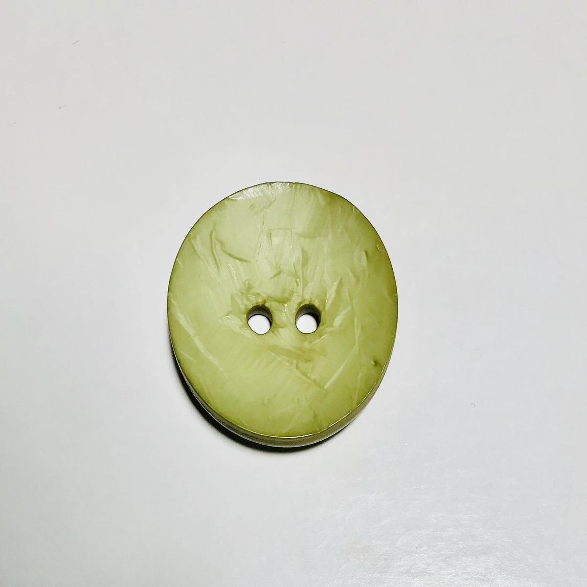 Large Round Polyamid Plastic Button – 45mm /1 3/4 inch – Dill Buttons – Pale Chartreuse