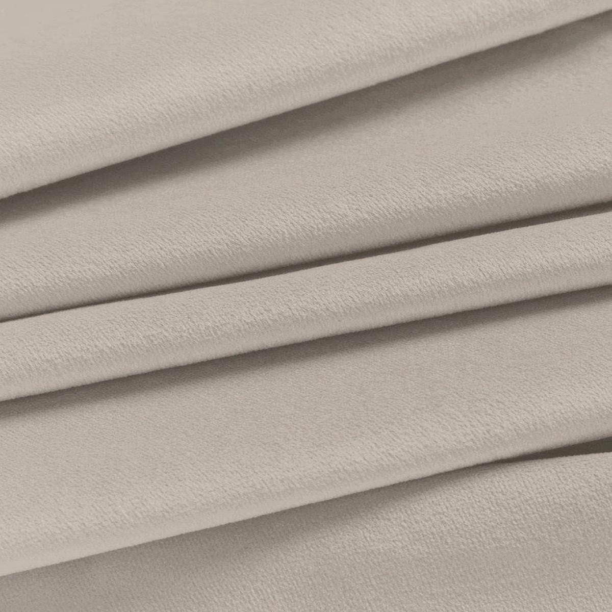 'Victorian Daisy' Fabric by the Yard (Warm Ivory)